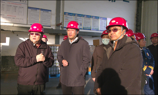 “kaiyun”市长李明政督导企业安全生产和环境保护工作(图1)