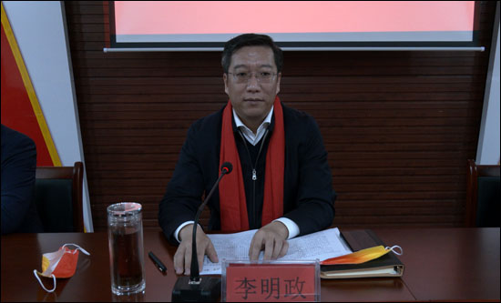 kaiyun官网|市委书记李明政参加指导彭家庄村2021年度党建工作年会(图2)