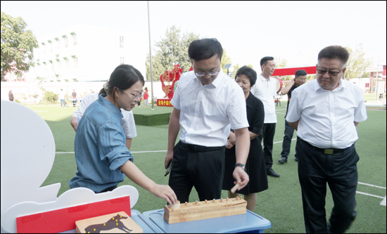 “AG体育官方下载”我市举行“天使陪伴 情满中秋”残障儿童关爱主题活动暨“小橘灯”助残接力计划活动(图2)