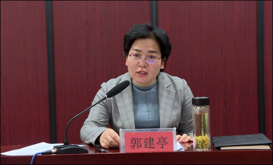 市委书记郭建亭到实验学校上思政课-新乐要闻-新乐市人民政府