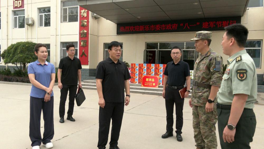 卢占军走访慰问驻新部队官兵